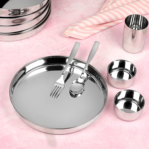 Chakmak Round Transform your everyday meals into culinary celebrations with the Stainless Steel Chapti Thali 6-Pcs